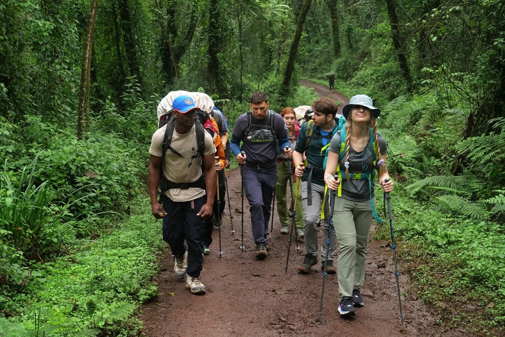 Підготовка до поїздки та підйому на Кіліманджаро